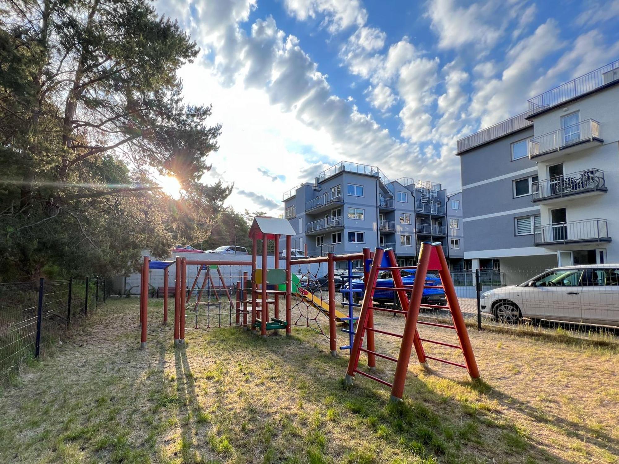 Aston Debina Debina (Ustka)